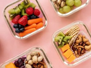 10 refrigerios saludables que pueden ayudarte a evitar comer en exceso